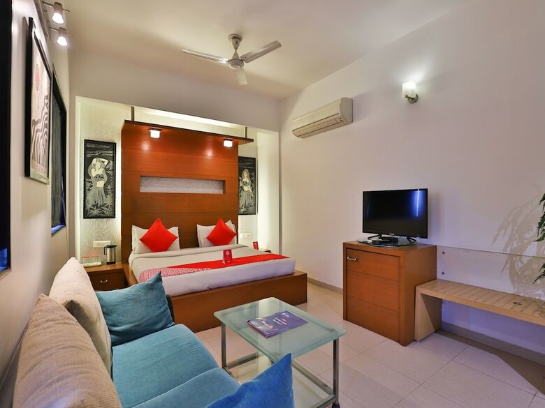 Oyo 13372 Hotel Laksh Residency