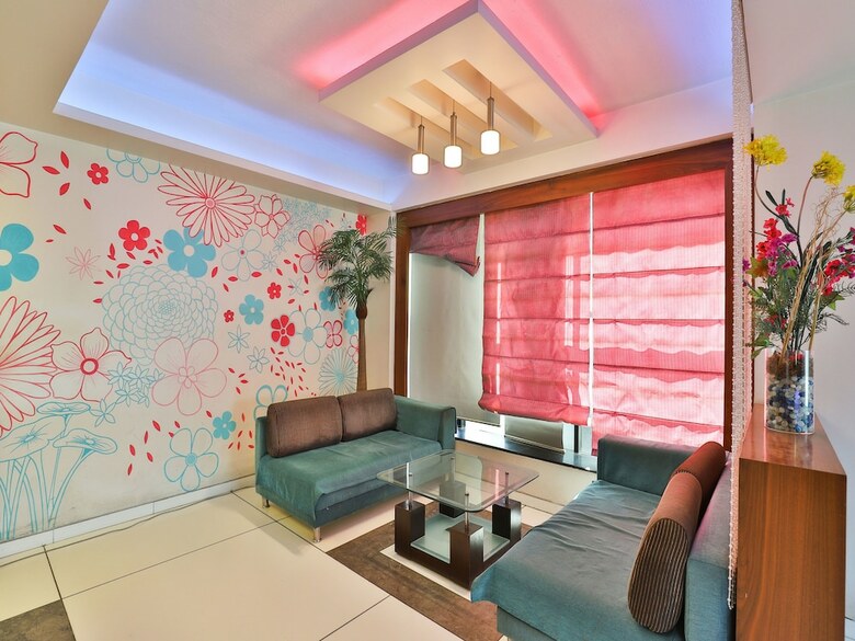 Oyo 13372 Hotel Laksh Residency