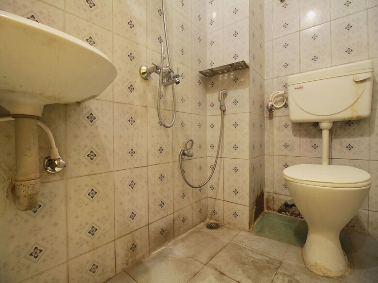 Hotel Oyo 11333 Ms Grand Inn