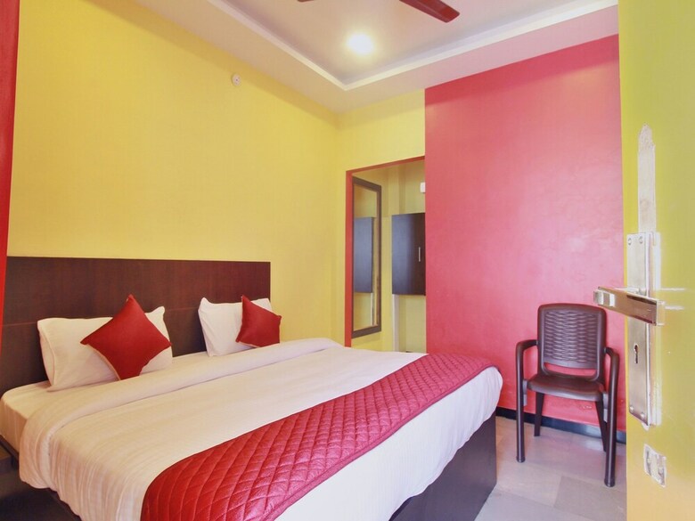 Hotel Oyo 11333 Ms Grand Inn