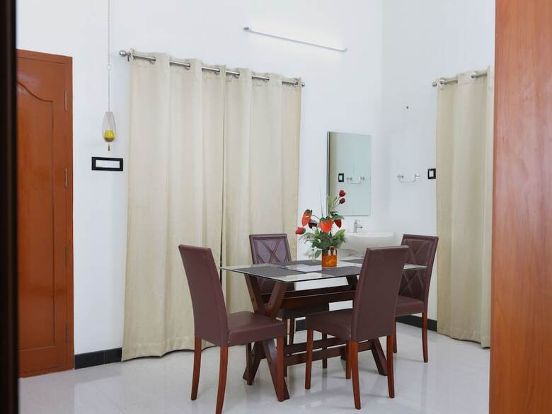 Hotel Oyo 20012 Silverkey Saravanampatti