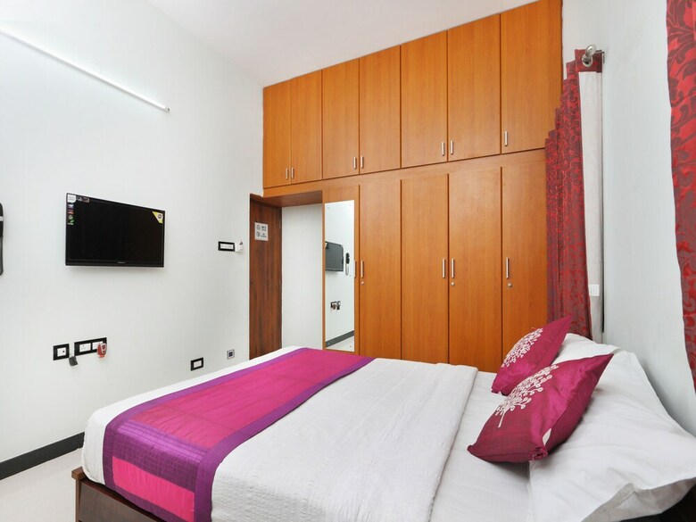 Hotel Oyo 20012 Silverkey Saravanampatti