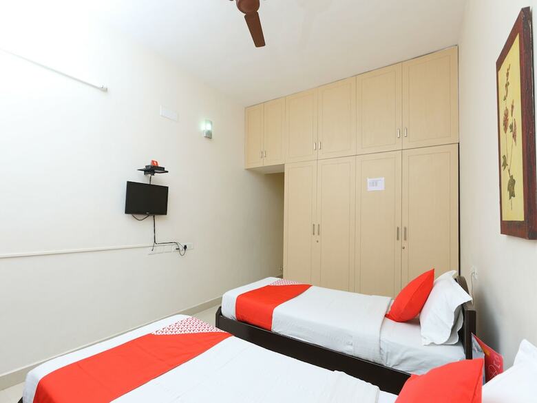 Hotel Oyo 20013 Silverkey Omr