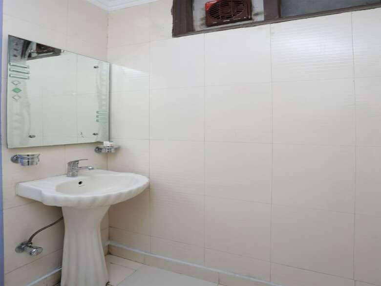 Oyo 1660 Hotel Topaz