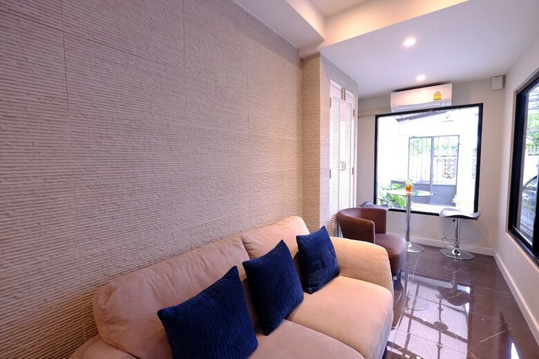 Hotel Neveu Premier Residence