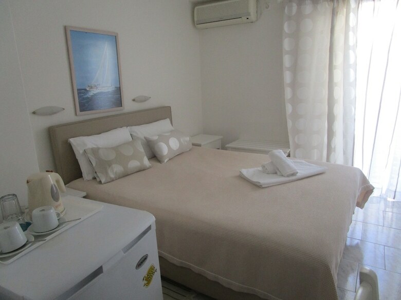 Hotel Milos
