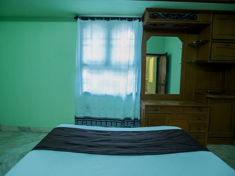 Oyo 12176 Home Spacious 3bhk Near Ecr