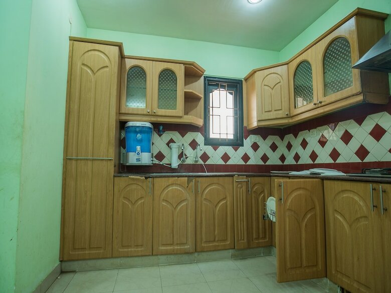 Oyo 12176 Home Spacious 3bhk Near Ecr