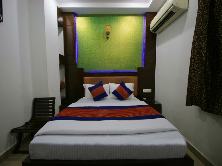 Oyo 6408 Hotel Delhi Heart