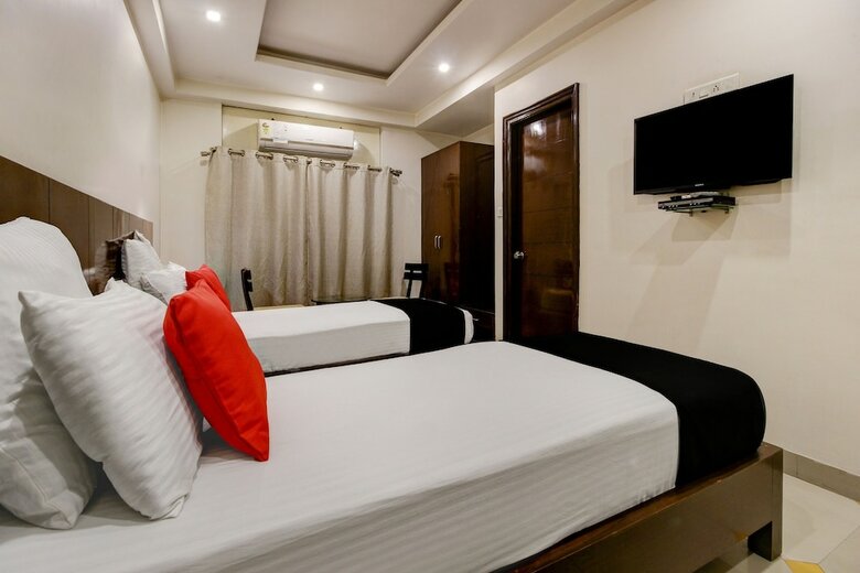 Oyo 11744 Hotel Vb Heritage Heights