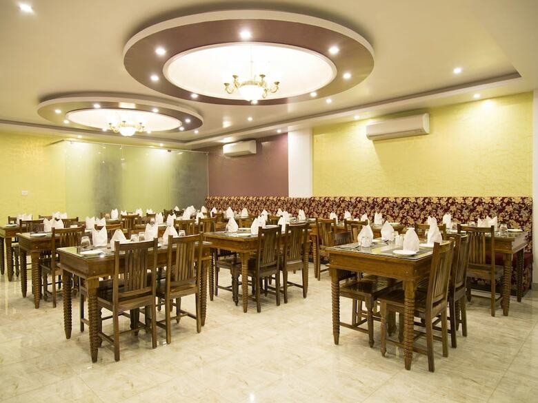 Oyo 11744 Hotel Vb Heritage Heights