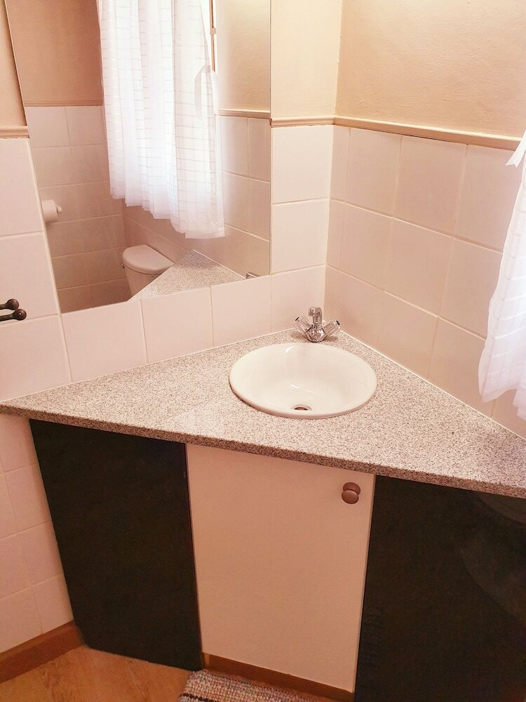 Bed & Breakfast Shingalana Guest House