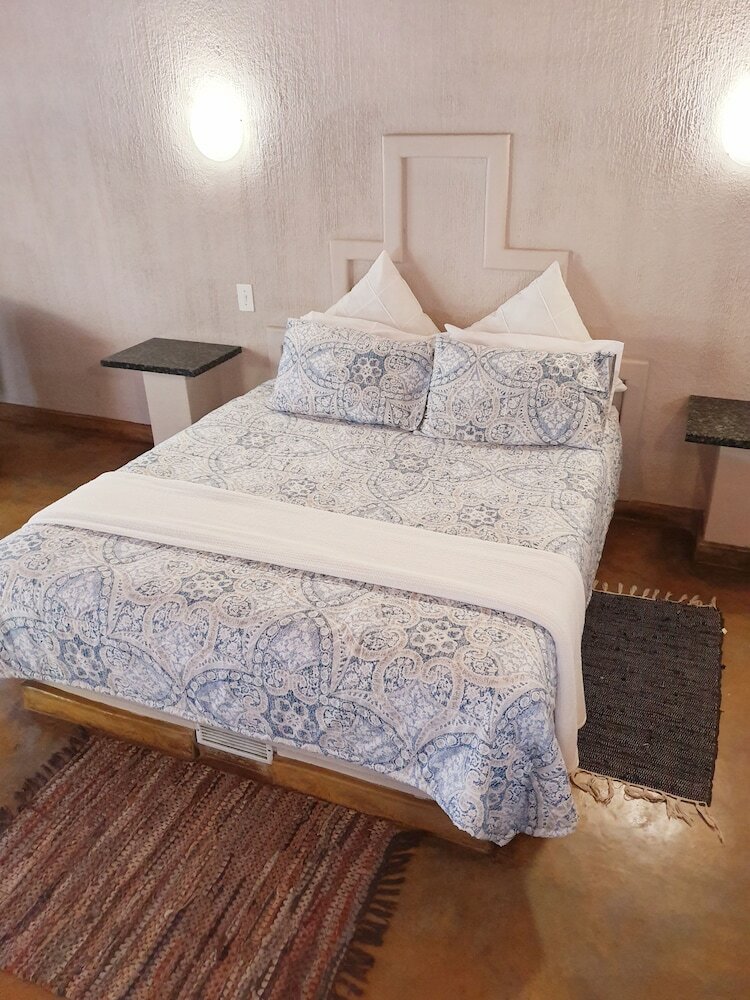 Bed & Breakfast Shingalana Guest House
