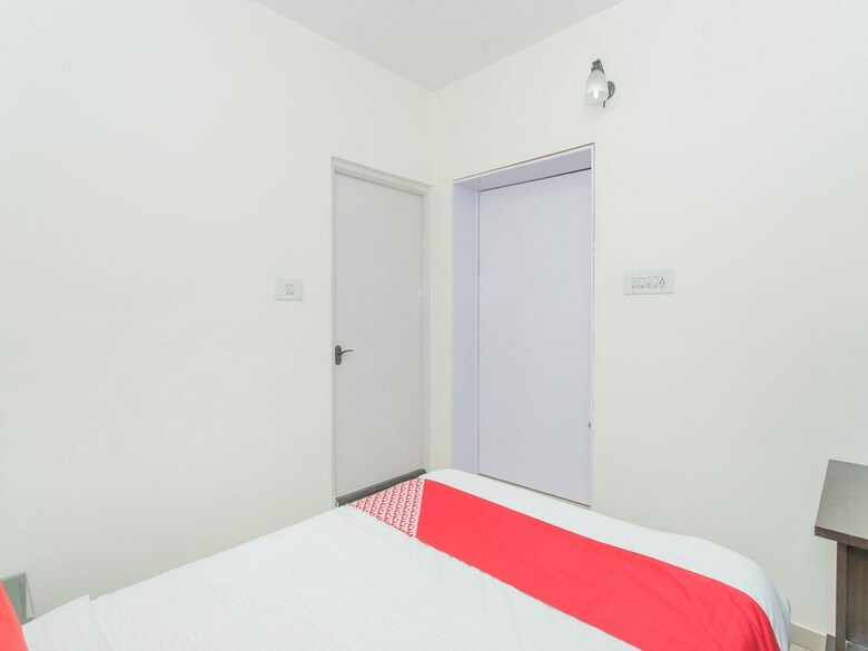 Hotel Oyo 761 Hermitage Apartments