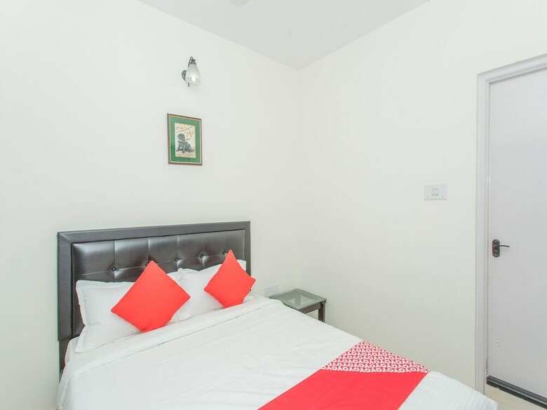 Hotel Oyo 761 Hermitage Apartments