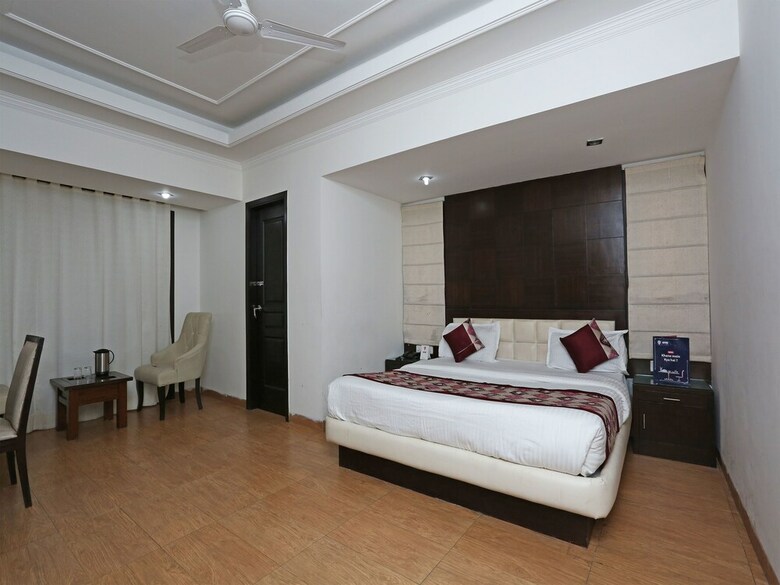 Oyo 1492 Hotel Broadway Inn