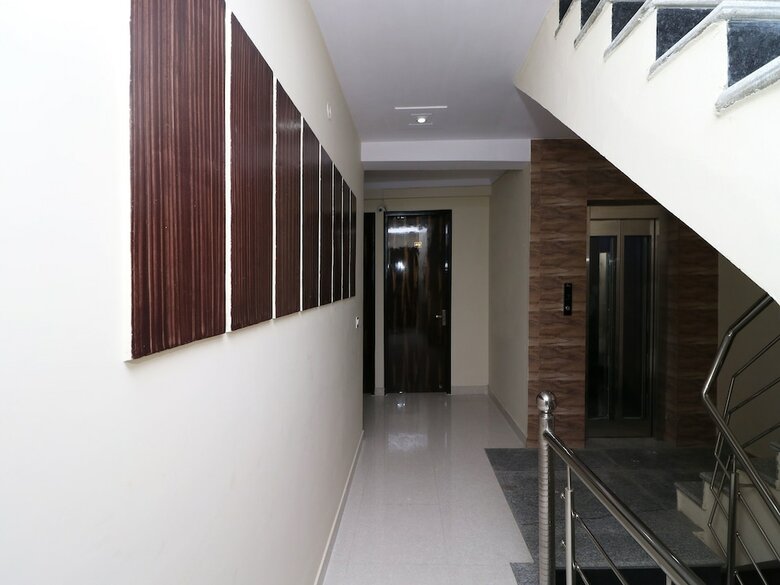 Oyo 12348 Hotel Aerosky Residency