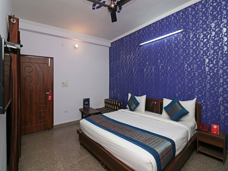 Hotel Oyo 13107 Westend Residency
