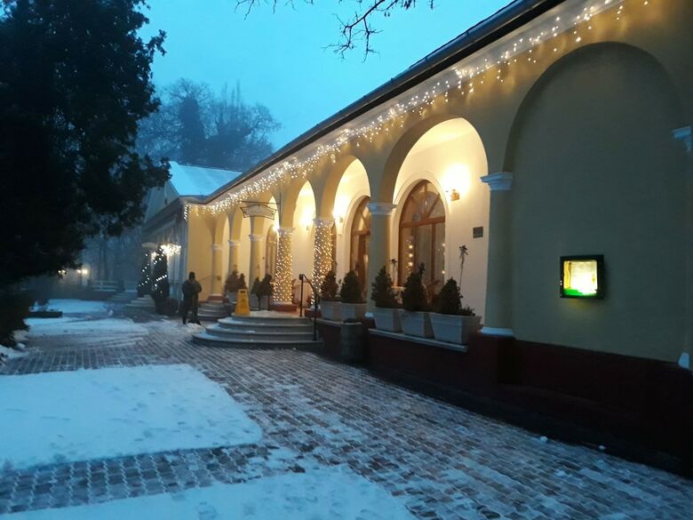Ger�by K�ria Hotel �s Lovasudvar