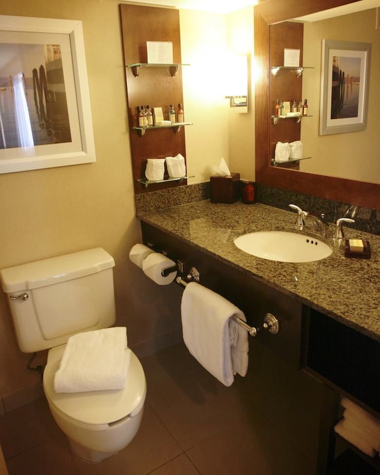 Jake's 58 Hotel & Casino