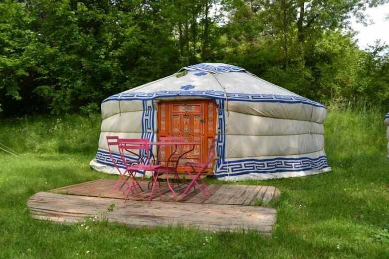 Camping Domaine Provencal - Yourtes