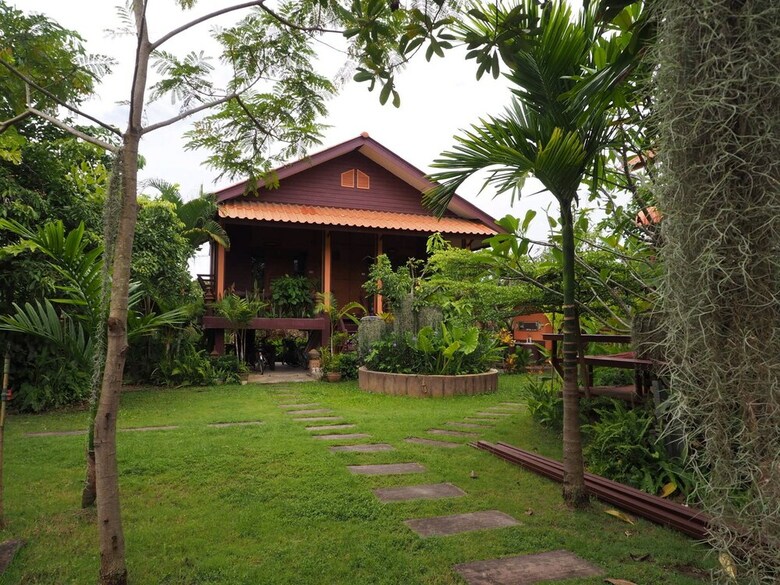 Hotel Bansuan Thanormpat Resort