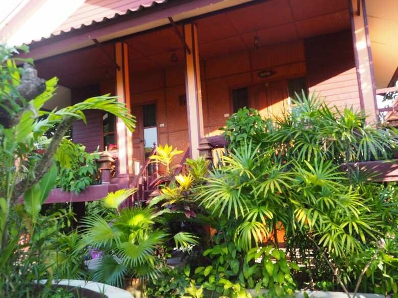 Hotel Bansuan Thanormpat Resort