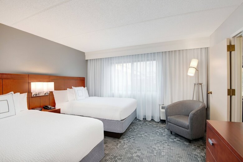 Hotel Courtyard By Marriott Savannah Midtown