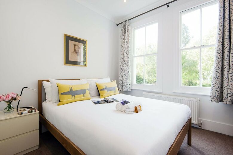 The Stunning Philbeach Garden Apartment- Csd