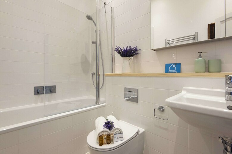 The Stunning Philbeach Garden Apartment- Csd