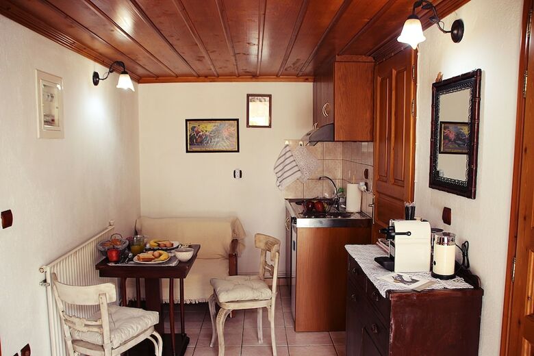 Hotel Aristotelis Traditional Guest House