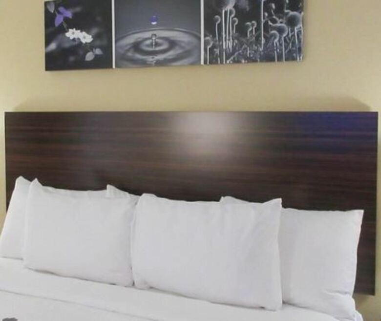 Hotel Sleep Inn & Suites