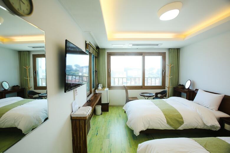 Jeju Tov Pension