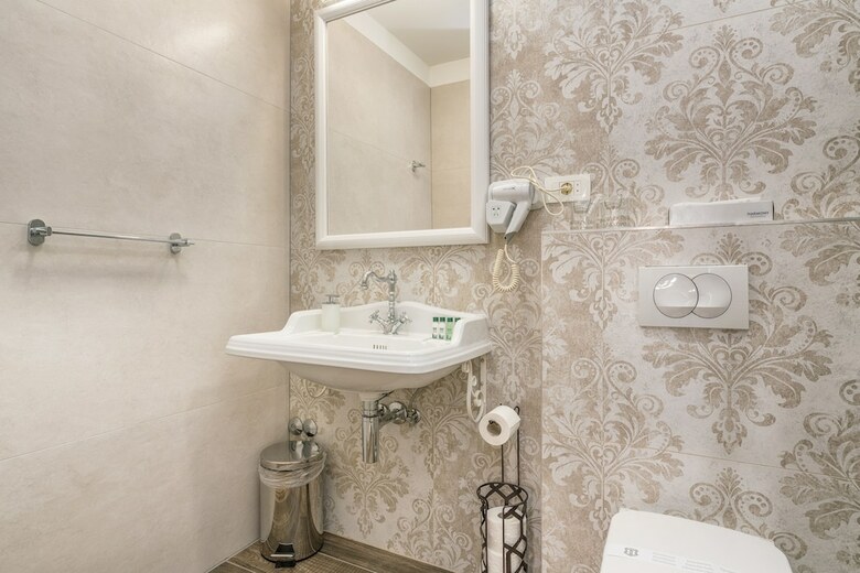Hotel Plaza Marchi Old Town