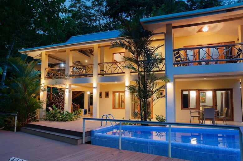 Monos Locos - Portasol Vacation Rental