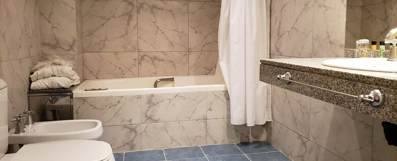 Hotel Howard Johnson By Wyndham San Pedro
