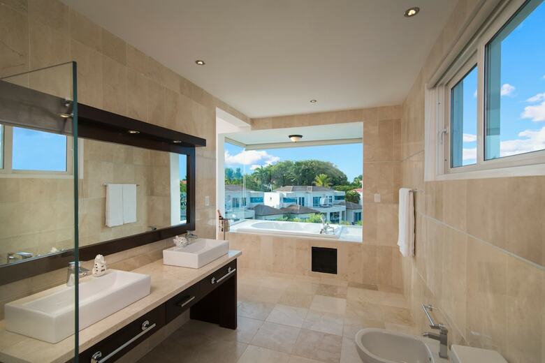 Hotel Crown Villas 4 Bdrm - All Inclusive