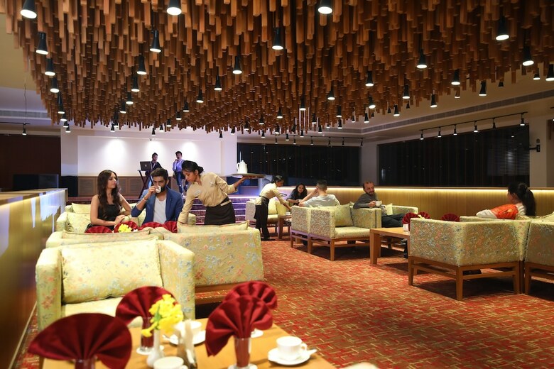 Hotel The Emerald Club