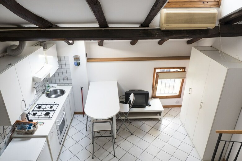 Nice And Cozy Quiet Apartment Right In The Center