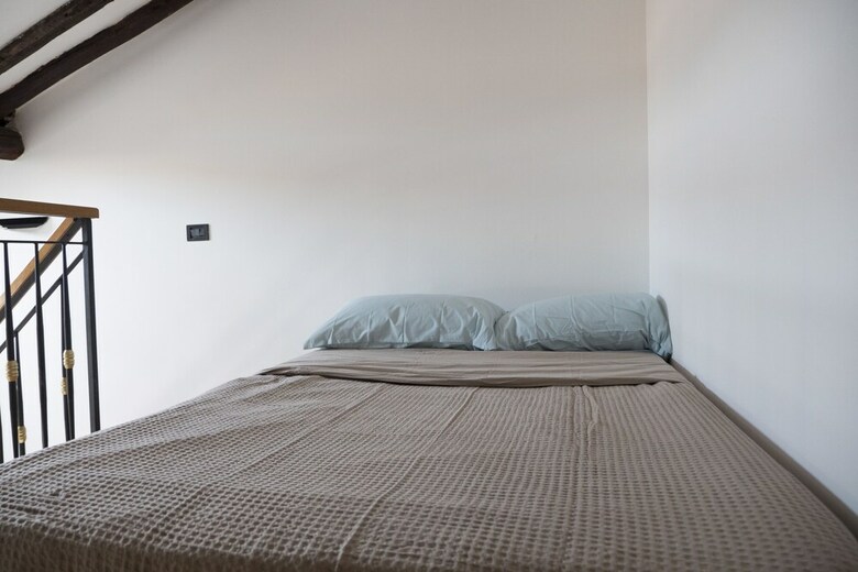 Nice And Cozy Quiet Apartment Right In The Center