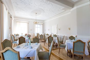 Hotel Schloss Heinsheim