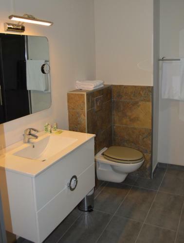 Hotel L'h�tel Du Lac