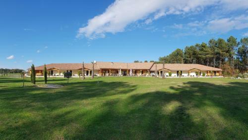 Hotel L'h�tel Du Lac