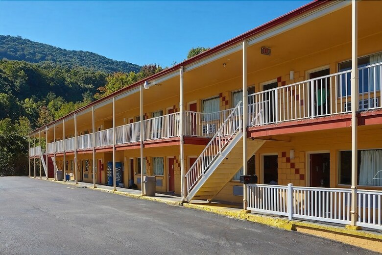 Hotel Econo Lodge Near Bluefield College