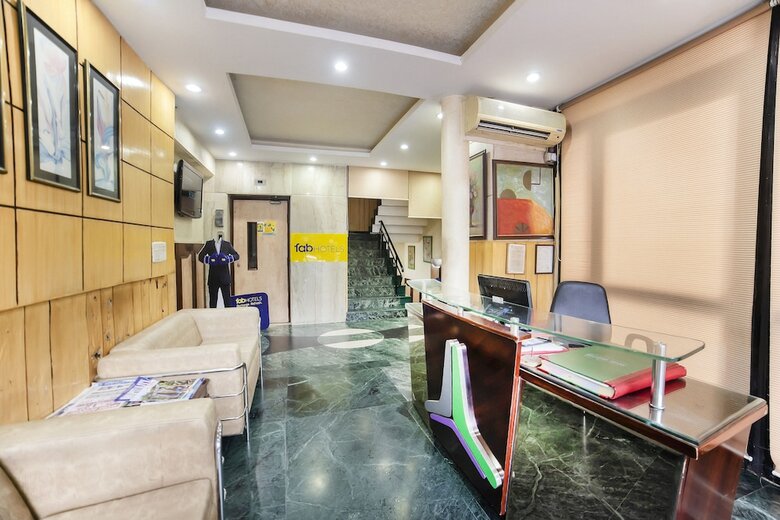 Fabhotel Conclave Comfort East Of Kailash