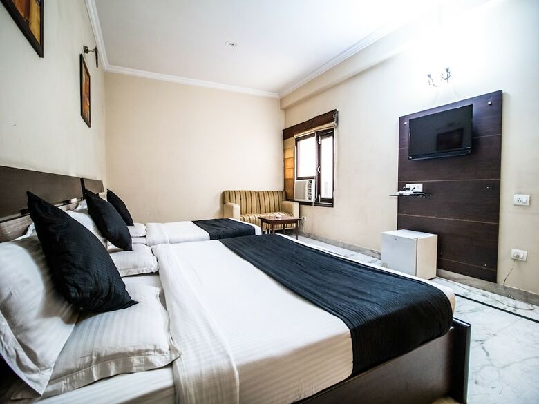 Oyo 1199 Hotel Maharaja Residency