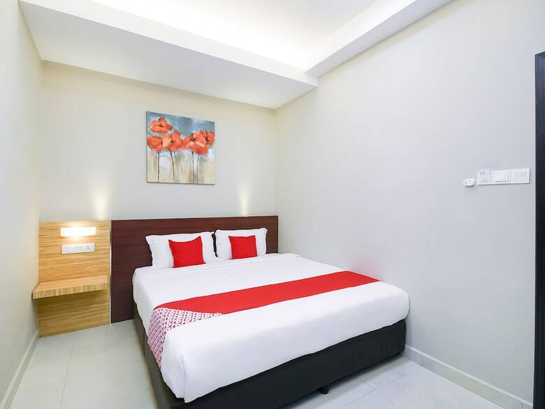 Hotel Oyo 1023 La Mirina Boutique Inn