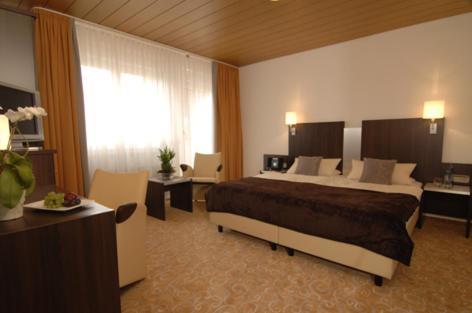 Adler Hotel & Restaurant