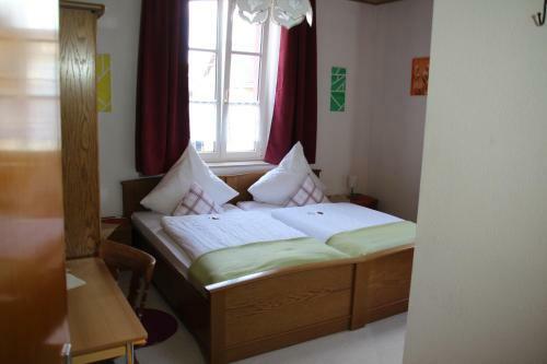 Hostal Gasthaus Schwanen