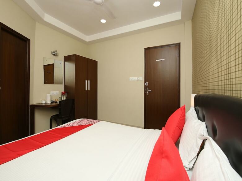 Hotel Oyo 9662 Kajali Guest House